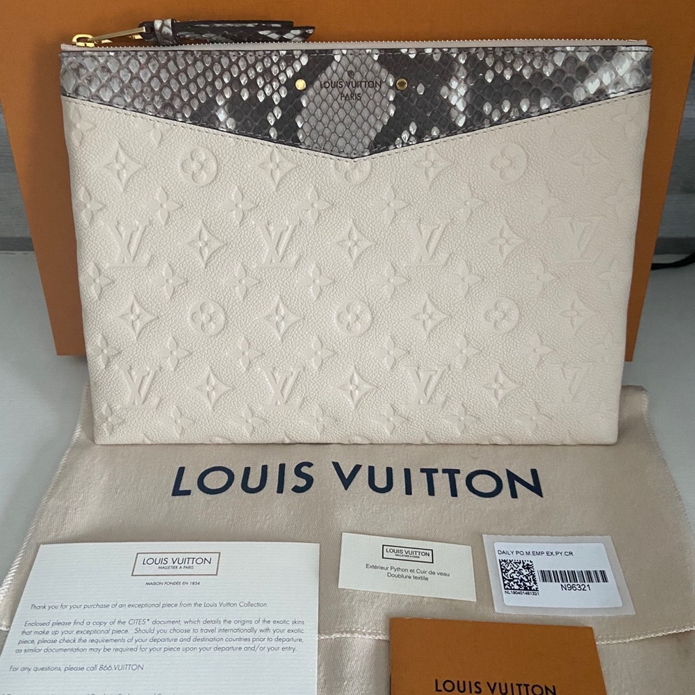 ‼️SOLD‼️New!! Louis Vuitton Python Daily Pouch